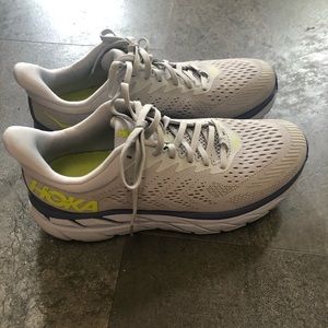Hoka One One Clifton 7